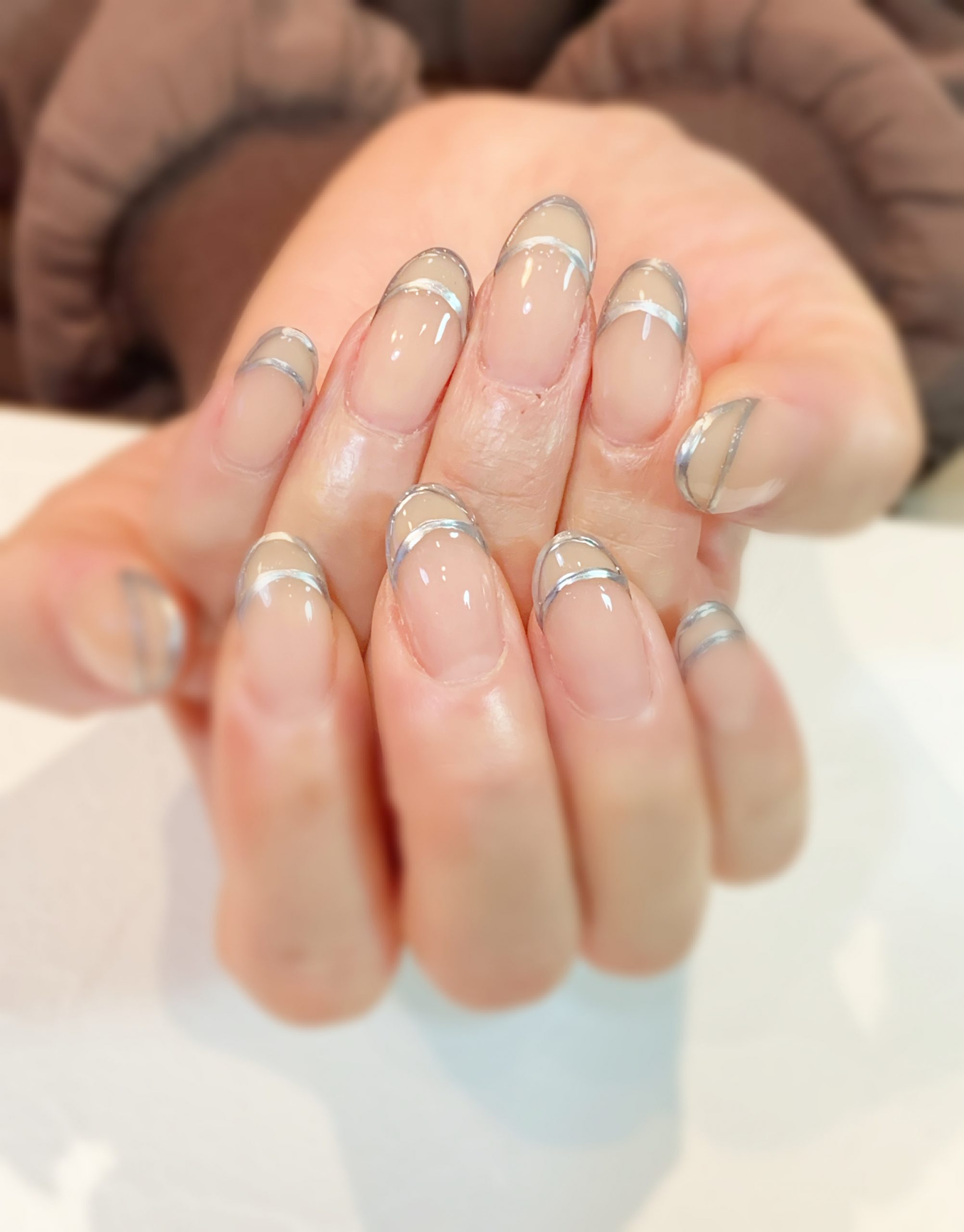 囲みフレンチ メタリックシルバー シアーベージュ 門真市のネイルサロン Kiko Nail 囲みフレンチ メタリックシルバー シアーベージュ 門真市のネイルサロン Kiko Nail