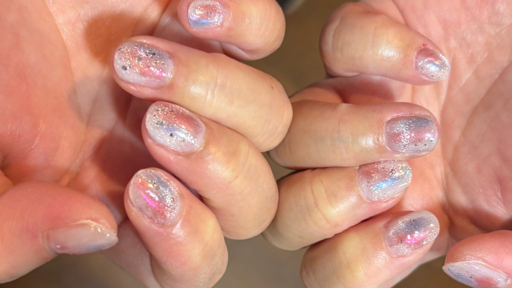 マグベースの煌めきネイル