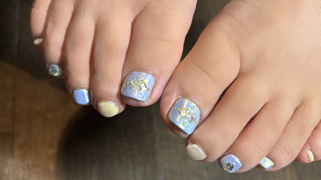 フットジェル　冬の淡めブルー🩵