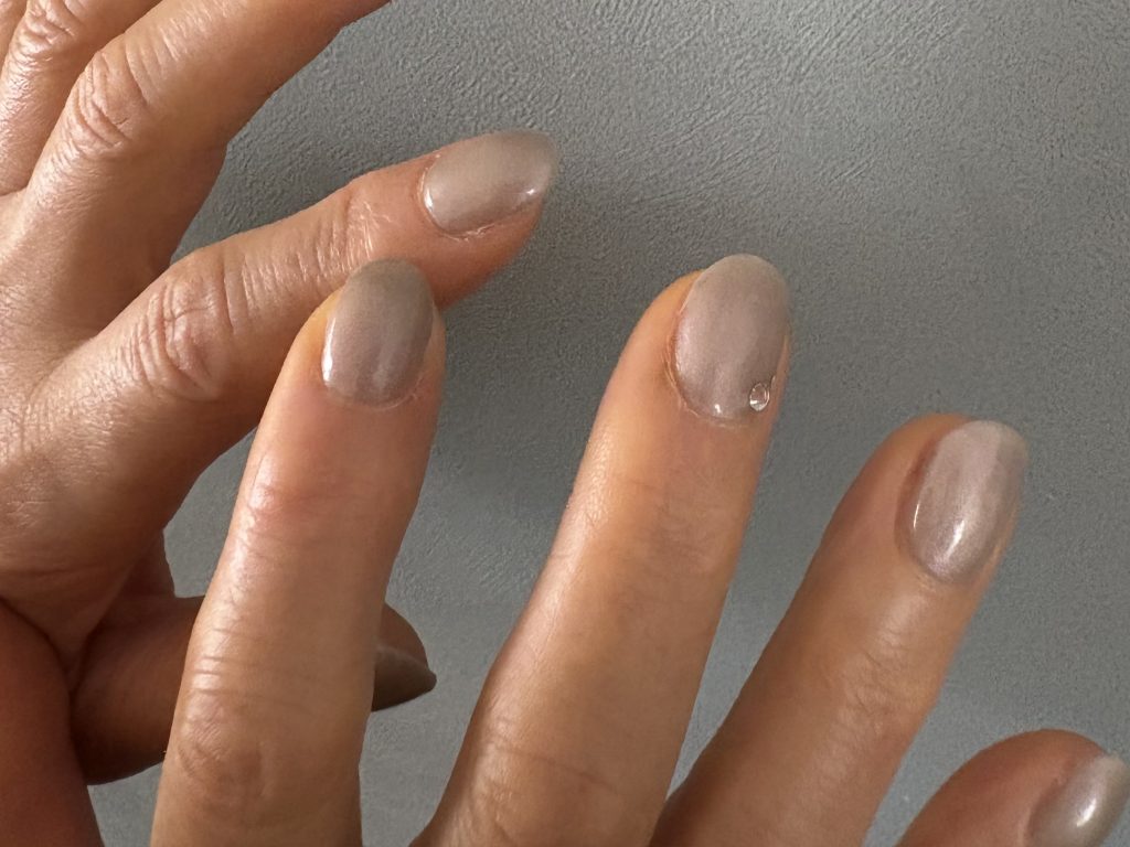 メタリックベージュ　ワンカラー