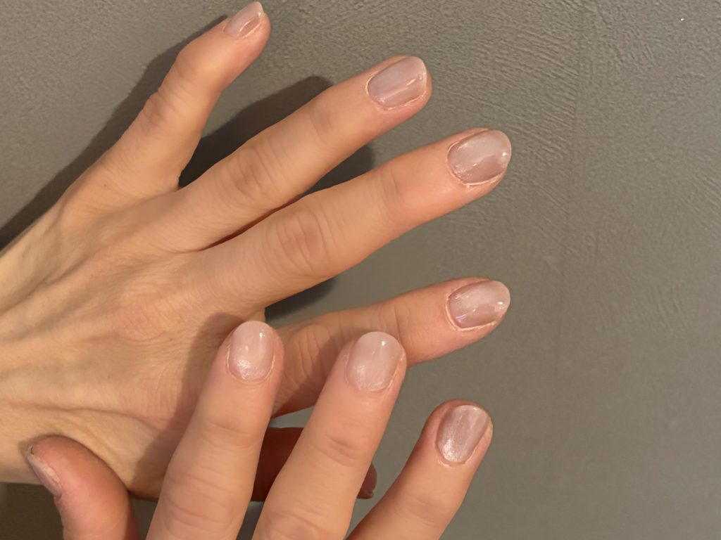 マグネイル　モーブ