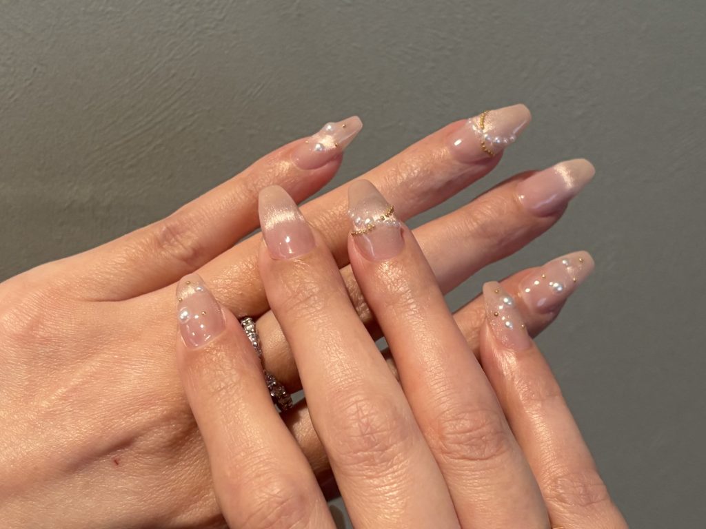 モーブピンクマグ×パールビジュー