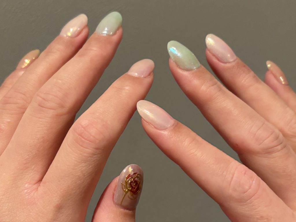 オーロラネイル×薔薇