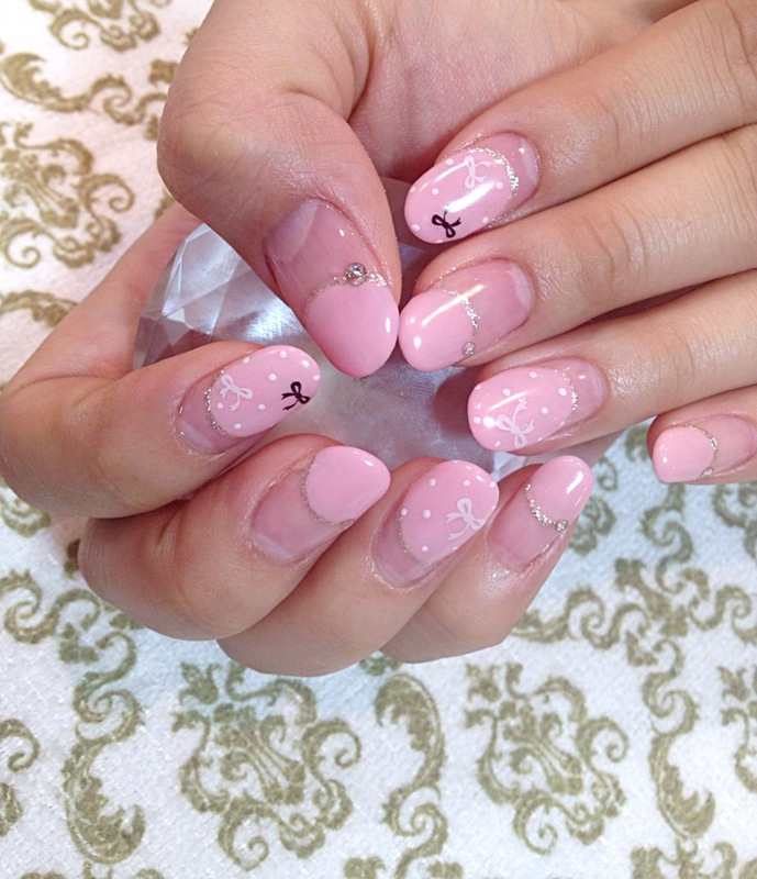 オーバルフレンチネイル　ribbon × dot × pink