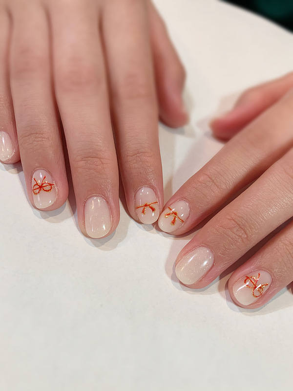 成人式ネイル シンプル可愛い 和風 赤 白 熨斗ネイル ショートネイル 門真市のネイルサロン Kiko Nail