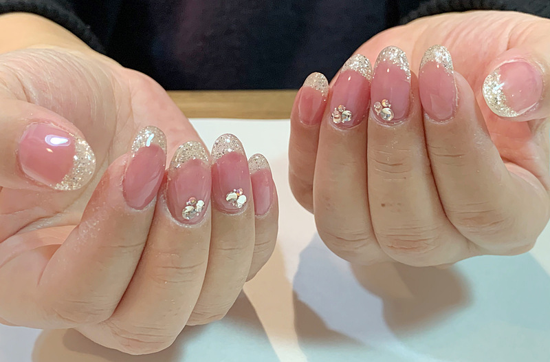 クリアフレンチ風ネイル ピンク シルバーラメ ストーンビジュー 門真市のネイルサロン Kiko Nail