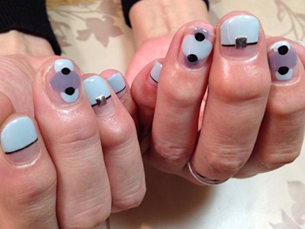 変形Dot　NAIL。