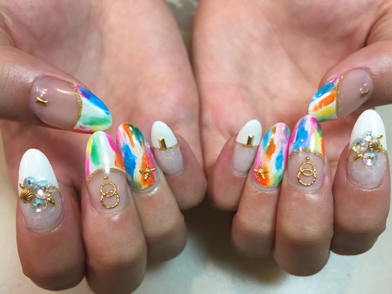 VividなざっくりペイントNail。